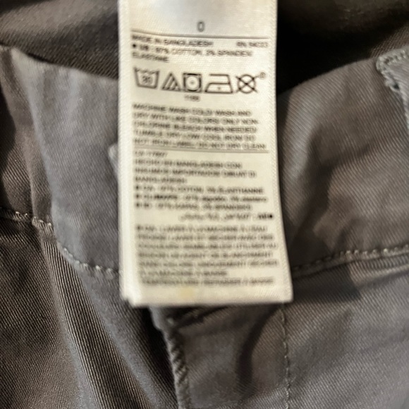 2 pair of Old Navy Pixie trousers. NWOT. Both sz 0 regular. Excellent - Picture 5 of 8